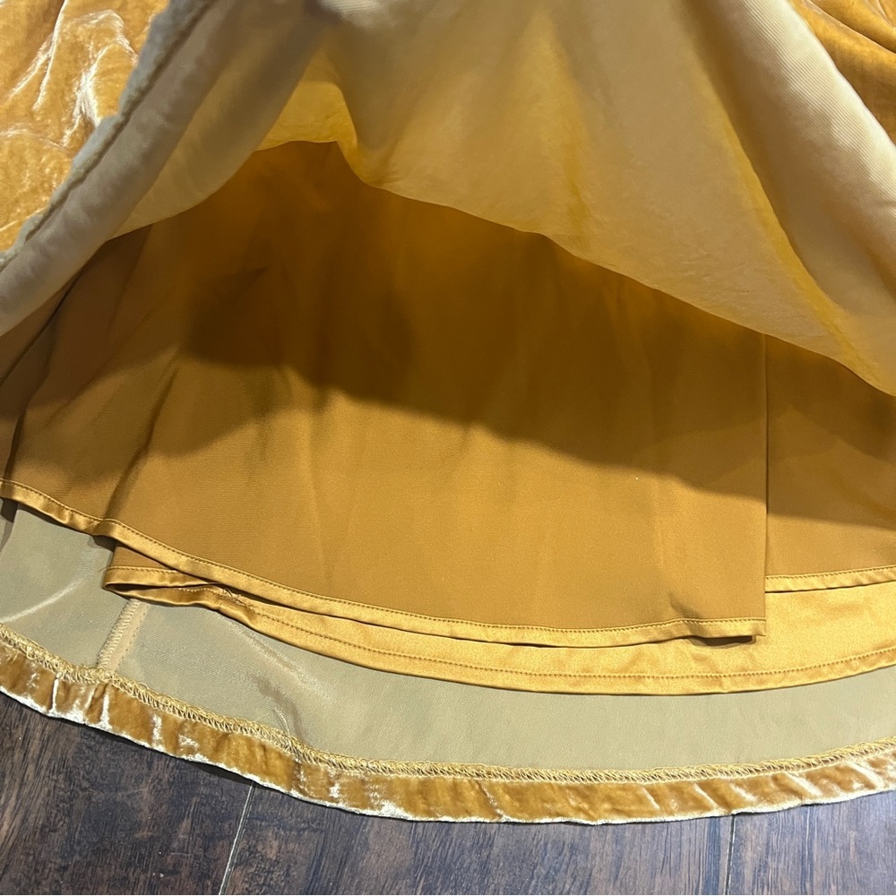 ModCloth Golden Yellow Velvet Circle Skater Skirt Size 4 - Picture 5 of 11